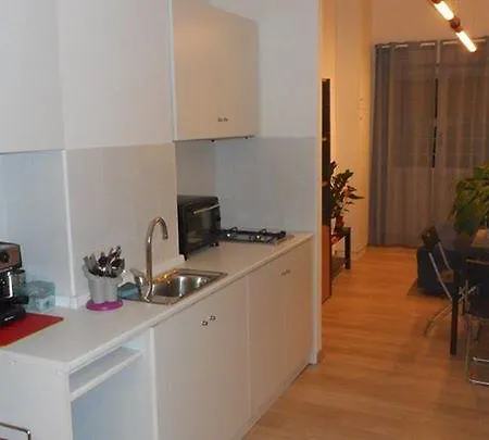 Casa de hóspedes Lo 3*